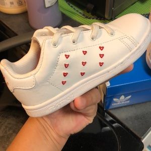 Adidas Originals Stan Smith V-DayEmbroidered Heart